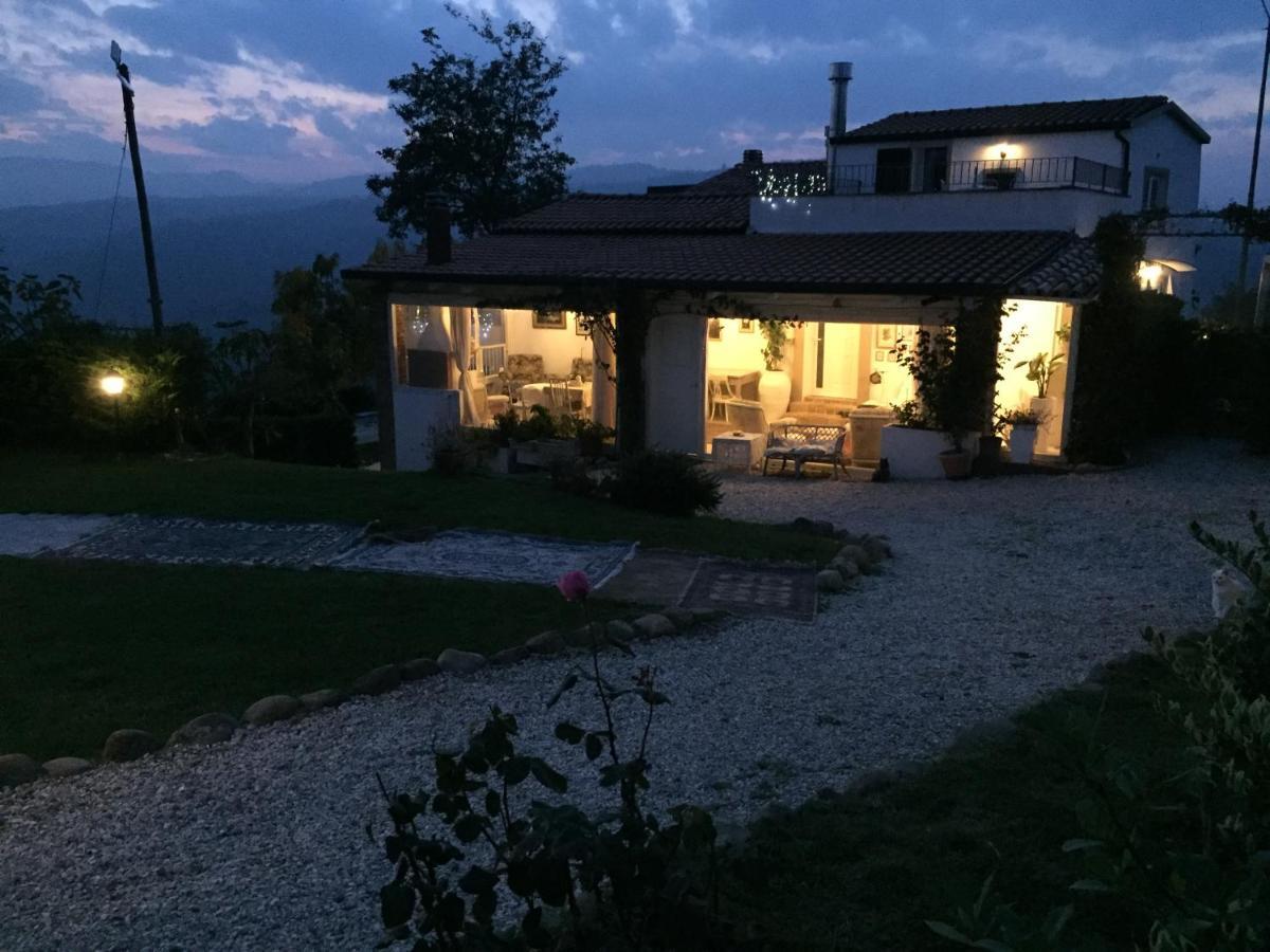 Villa Tamara Country & Spa Suites Montefiore Conca Zimmer foto